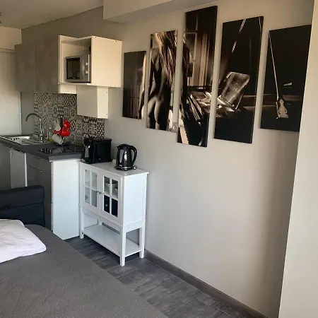 Appartement Nid Douillet Dans Les Coursives Du Village Naturiste Du Cap D