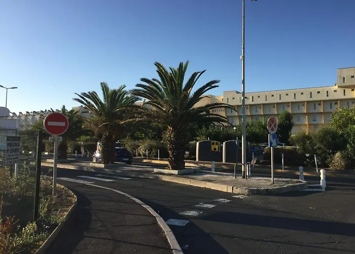 Nid Douillet Dans Les Coursives Du Village Naturiste Du Cap D Appartamento *